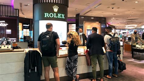 prezzi rolex dubai airport|rolex dubai duty free price.